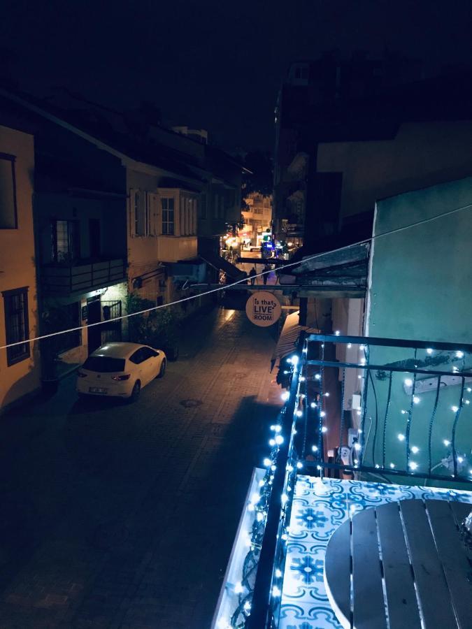 Gagarin Pub & Hotel Анталия Екстериор снимка
