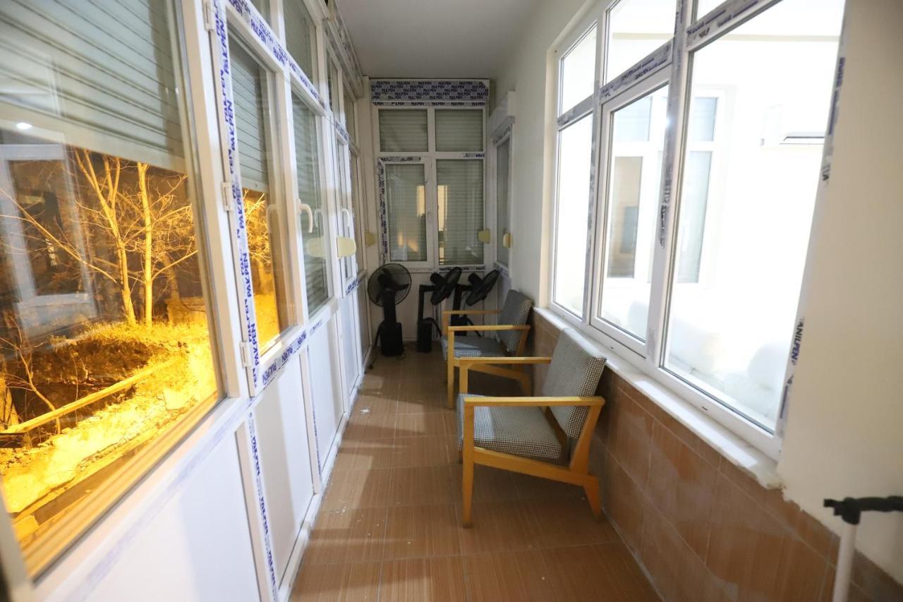 Gagarin Pub & Hotel Анталия Екстериор снимка